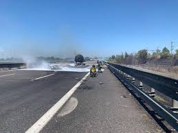 Avem 17 stiri despre accident a1. New Accident On The A1 Near Piacenza One Dead Corriere It Archyworldys