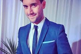 Diseñador Alan Acuña