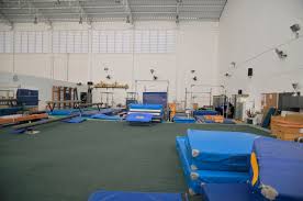 Além de movimentos no solo e os saltos realizados pelos ginastas, a ginástica olímpica reúne diversos aparelhos. Novos Aparelhos De Ginastica Artistica Sao Entregues Noticias