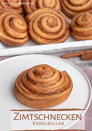 Zimtschnecken Kanelbullar Kuchenmomente Rezept Zimtschnecken Susse Backerei Rezepte Mit Hefeteig
