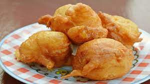 Home » ricette pugliesi » rosticceria pugliese » pettole pugliesi soffici e croccanti, da gustare le pettole sono delle gustosissime frittelline salate di pasta lievitata, tipiche della puglia, facilissime da. Pettole Al Parmigiano Pugliesi Soffici E Gustose Una Tira L Altra