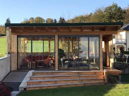 Moderner Holzbau Mit Schiebe Dreh Systemen Holzbau Sommergarten Design Fur Zuhause