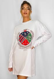 White Oversized Graphic Long Sleeve T Shirt Dress Missguided Come get the latest shirt dresses at missguided in this seasons hottest styles and colors including striped, white, black and khaki. white oversized graphic long sleeve t shirt dress