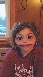 Eliza Joyce's Instagram, Twitter & Facebook