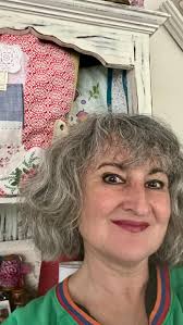 The steps to French Flower Making (or millinery/fabric flowers) 🌼Pre treat  fabric with sizing 🌼Cut different sized petals 🌼Shape with hot brass  tools 🌼Assemble into beautiful flowers to use as brooches or