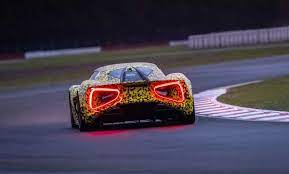 動画 スゴいなこのテールランプ 市販スペックのロータス エヴァイヤが走行テストを開始 2000馬力をトラクションコントロールなしで走らせる ガヤルド ボクスター 市販