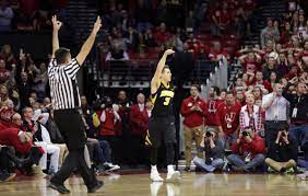 Hawkeye point guard jordan bohannon is ready for no. Badgers Men S Basketball No 22 Wisconsin Falls To Iowa On Jordan Bohannon S Late 3 Pointer Wisconsin Badgers Men S Basketball Madison Com