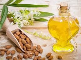 8 Surprising Benefits of Almond Oil for Skin & 10 Ways to use Almond Oil