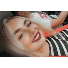 Sarah Willcox (@SarahWillcox13)