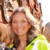 Sandra Buckle's Instagram, Twitter & Facebook