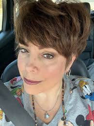 I am curious! I have a typical dutch (cheesehead) face and 61 years old.  And please be nice to me 😂