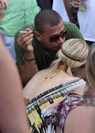 He can do her anytime see. Paris Hilton E Il Fidanzato Neo Papa Dj Afrojack A Miami Ladyblitz