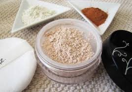 Recette Poudre De Teint Aux 3 Argiles Matifiantes Pour Peaux Claires Aroma Zone Peau Claire Teint Fond De Teint Blanc