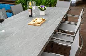 Gartentische Die Vor Und Nachteile Von Glas Keramik Hpl Und Teakholz