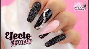 He coleccionado para ti mas de 100 diseños de uñas color rosa con diferentes combinaciones como negro dorado o plata. Unas Negras Con Rosa Efecto Azucar Youtube