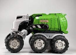 Mattel Matchbox Interactive Stinky The Garbage Truck Talking Robot toy |  www.willowsreigate.co.uk