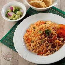 Nasi Goreng Ranjau Lengkap Dengan Potongan Cabai Rawit Merah Dan Diberi Potongan Cumi Dan Udang Untuk Lebih Istimewa Bahan 200 G Cumi Cumi Kupas Siap Pakai 3
