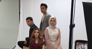 Sinopsis drama titian cinta kredit: Drama Titian Cinta Episod 10