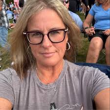 What are recommendations for pest removal in Burton?