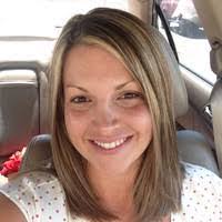 Kelly Beebe's Instagram, Twitter & Facebook