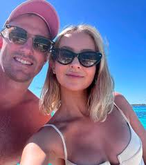 Shaun Marsh spends blissful moments with his loved ones