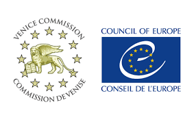 Comisia de la veneția mai spune că este la discreția curții constituționale moldovenești să decidă în final dacă legea este sau nu constituțională. Criticile Comisiei De La VeneÈia La ModificÄrile Aduse Legilor JustiÈiei Textul Integral In Limba RomanÄ IniÈiativa Pentru O JustiÈie CuratÄ