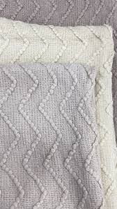 الشال التريكو 🧶, متاح بجميع الوانه ✅ يوجد شحن لجميع المحافظات