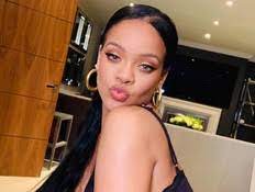 גולן ג'וניור שיחק כדורגל נגד אבא שלו במשחק ראווה של מפורסמים, וניצח לצד סלבס כמו אסי בוזגלו, בן זיני ומאץ' עבד. ×'×œ×¨×™×™×ª ×¤×¤×¨××¦×™ Mako ×¡×œ×'×¡