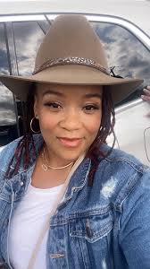 Justine Warren (@gettinjazzedwithjazzy) • Instagram photos and videos