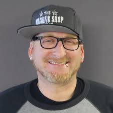 Derek Sorenson's Instagram, Twitter & Facebook