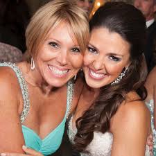 throwbackthursday Sending ❤️❤️❤️ to @elisadistefanotv and @coach_mocassara  Happy 5 year anniversary! So much has happened in these years.. and I'm so  full of love for the life and the family you've created