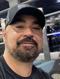 Joel Rendon's Instagram, Twitter & Facebook