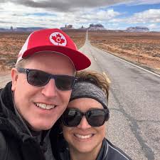 Couple's 3-year streak running journey in Monument Valley, Utah, inspired  by Forrest Gump