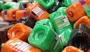 Les Bidons De Petrole Vides Ne Se Recyclent Pas Le Republicain Sud Gironde