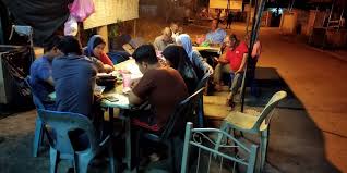 Alamat lengkap untuk tempat makan ini adalah seperti dibawah. Kari Claypot Anuar Ani Di Bandar Nibong Tebal