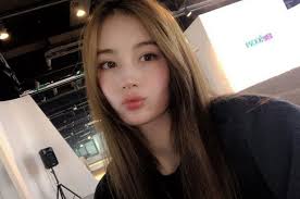 Lana From Russia Is Making Her Debut In Korea After 2 Years Of Training Bias Wrecker Kpop News