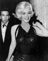 Oct 10, 2016 · marilyn monroe 's body measurements. The Story Behind Marilyn Monroe S Striking 1962 Golden Globes Dress Vogue