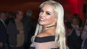 Auch an den beinen von sängerin vanessa mai sind dehnungsstreifen sichtbar. Daniela Katzenberger Schwangerschaftsstreifen