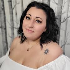 Elena Gioacchini's Instagram, Twitter & Facebook