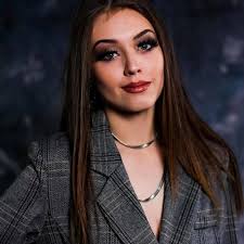 Where to find a female tattoo artist in Wichita who offers quality work at  affordable prices?