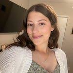 Danielle Marinakis's Instagram, Twitter & Facebook