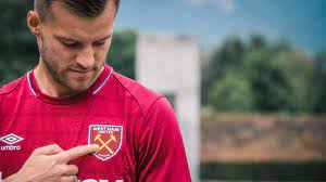Андрей николаевич ярмоленко █ родился: Andrej Nikolaevich Yarmolenko Poluchil Mesto V Starte Na Match Everton Vest Hem Telekanal Futbol