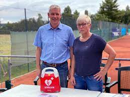 Hard aspects between the sun signs and the moon signs are. Tennisabteilung Des Jahn Forchheim Erhielt Defibrillator Der Neue Wiesentbote