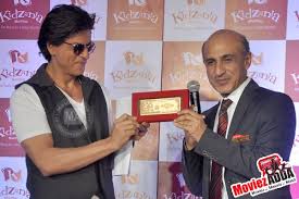 Shahrukh Khan Celebrates Childrens Month At Kidzania Mumbai Celebrities Shahrukh Khan Bollywood
