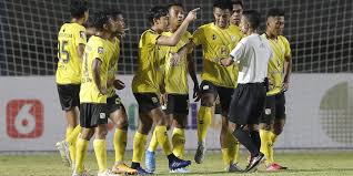 Sebenarnya yudha bukan lagi pemain kami. Dugem Hingga Dugaan Pelecehan Hancurnya Karier Yudha Febrian Di Klub Dan Timnas Indonesia Bola Net