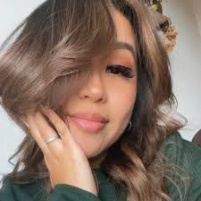 Alyssa Jay's Instagram, Twitter & Facebook