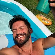 I'm gonna share a lil' fun side project I'm working on... soon! :))) 🤠