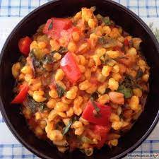 Facts About The Xhosa Tribe Traditional Attire Language Culture Food South African Recipes African Food Bean Recipes