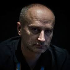 Adrian Nowak (@adrno)