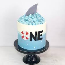 Baby Shark 1st Birthday Smash Cake Shark Buttercream Cake Shark Birthday Cakes First Birthday Cakes Boy Birthday Cake